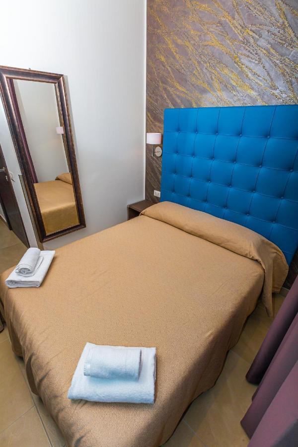 Hotel Repubblica Milan Luaran gambar